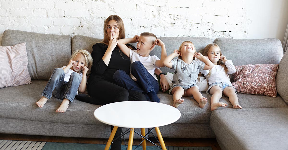 mom with many children