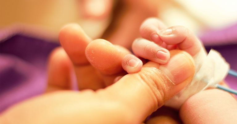 baby's hands