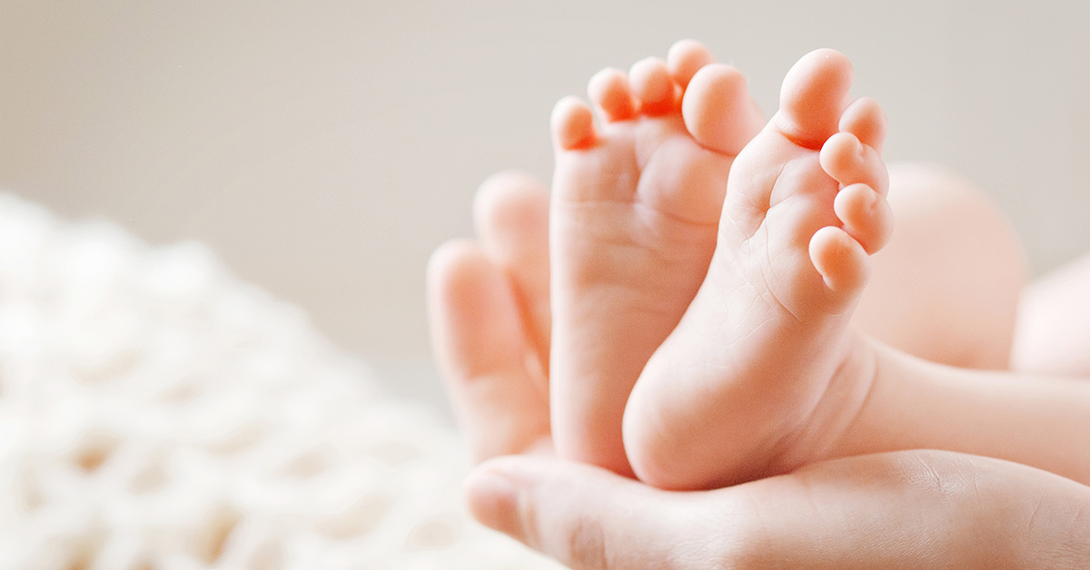 baby feet