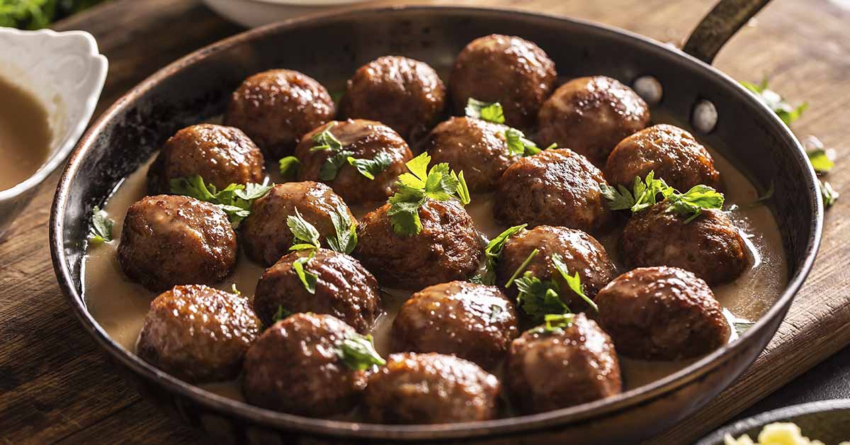 meatballs in skillet
