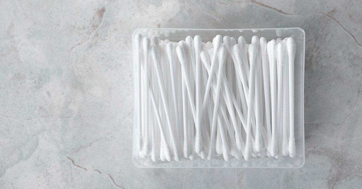 thinggs like que-tips you should never To avoid costly plumbing issues and keep your home safe, here are 16 things you should never flush down the toilet.