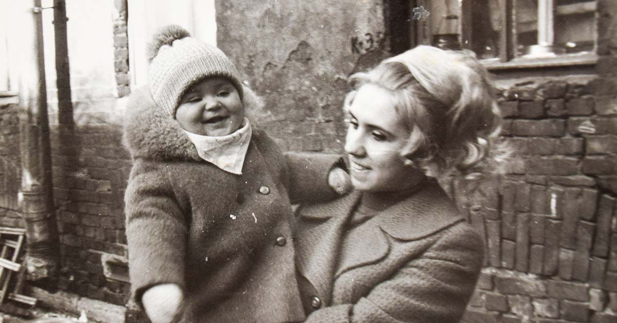 black and white image of mother and daughter