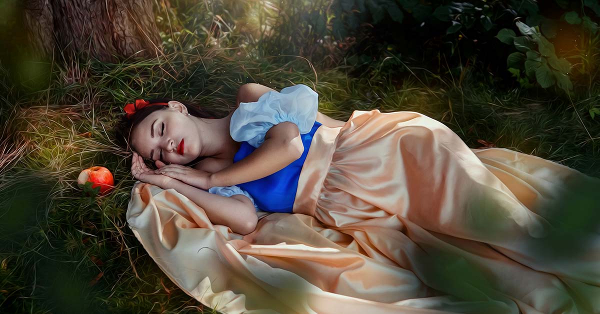 Snow White sleeping
