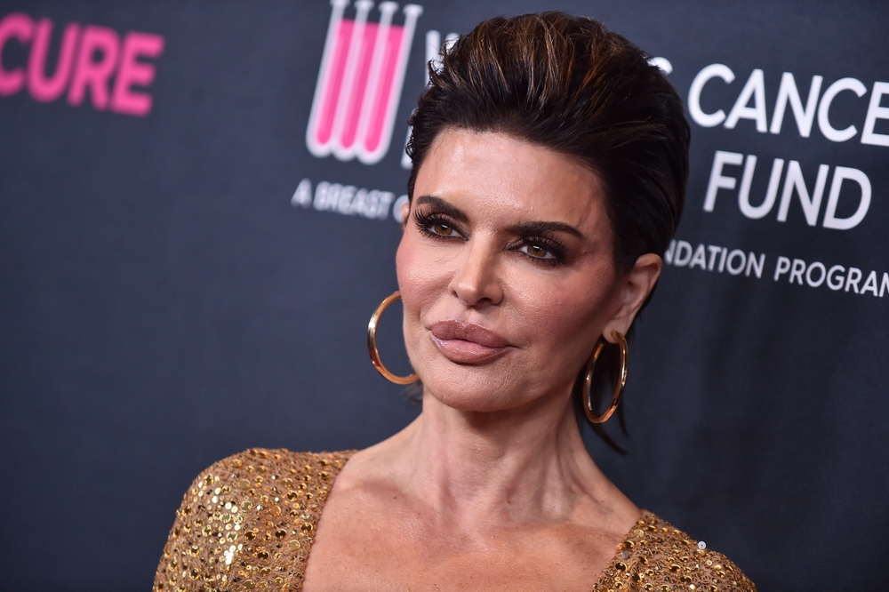LOS ANGELES - MAR 16: Lisa Rinna arrives for “An Unforgettable Evening” Gala on March 16, 2023 in Beverly Hills, CA